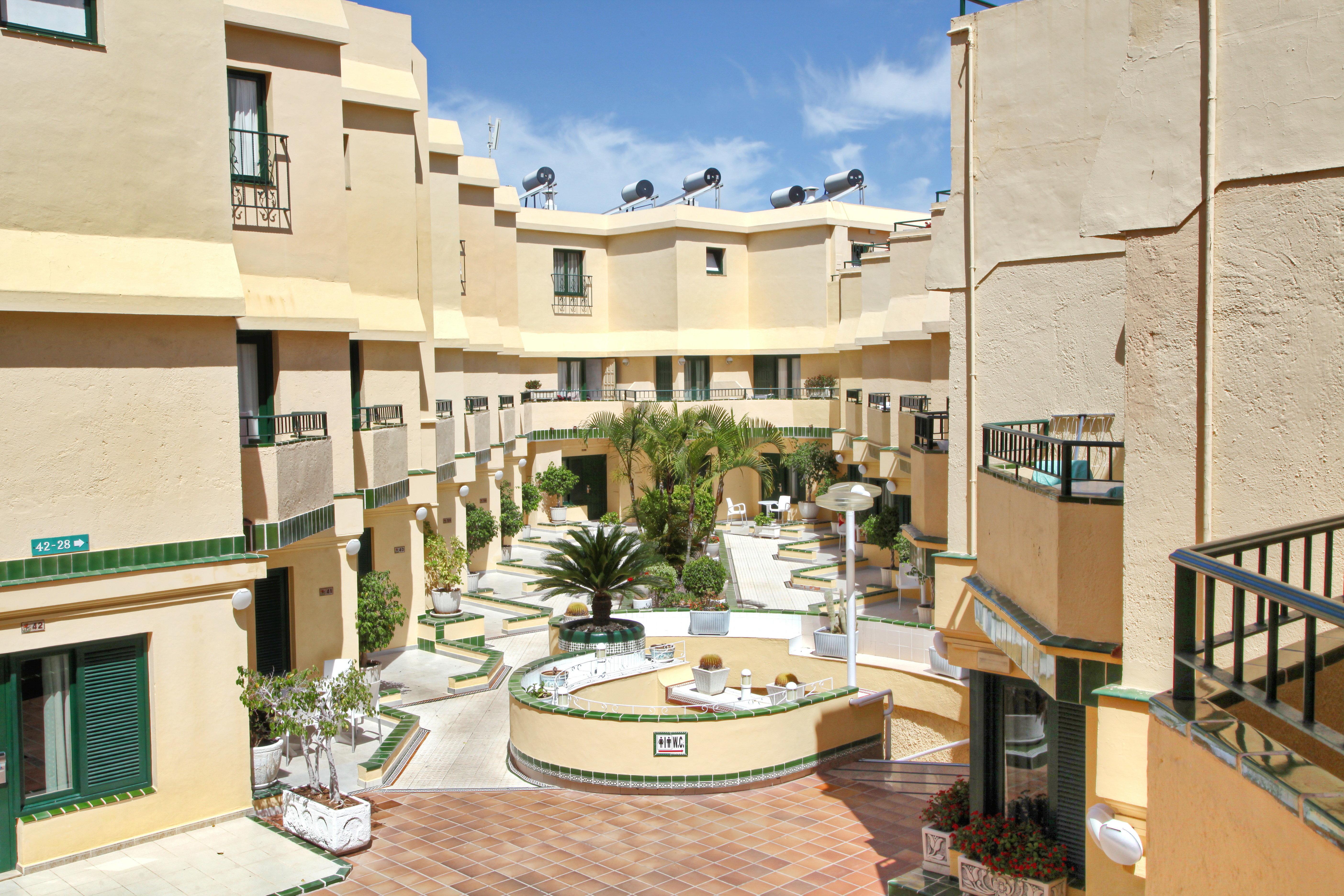 Aparthotel Alegria Barranco Playa de las Americas  Esterno foto